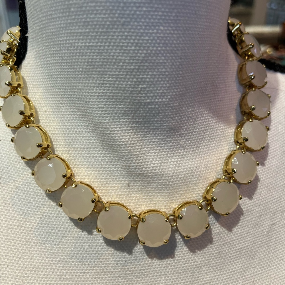 Statement Necklace - Picture 4 of 9